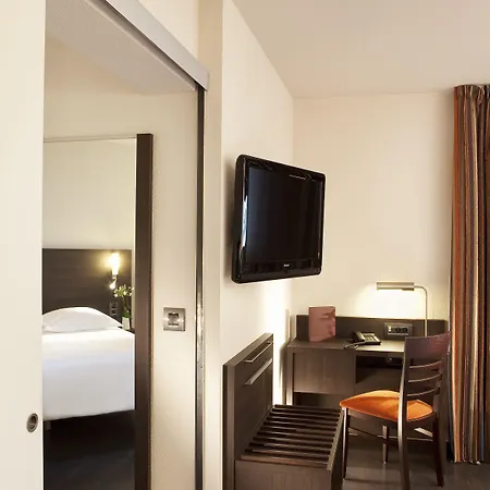 Escale Oceania Nantes Aeroport Hotel
