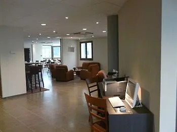 Escale Oceania Nantes Aeroport 3*