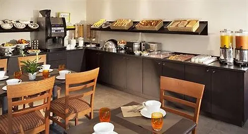 Escale Oceania Nantes Aeroport 3*